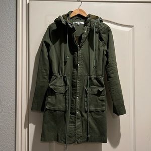 Lovers + Friends army green parka size M, excellent condition